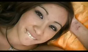 Các cô gái trong các video khiêu dâm đồng ý để vuốt ve mình trước máy quay. Loại cạo ngăm đen, đồ chơi và thủ dâm trẻ, ngón phim sec bo chong nang dau nhat ban tay, quần lót, quần lót.