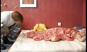 Khiêu dâm Video của hai đồng tình với một màu xanh và cao su. Loại cạo ngăm đen, đồ chơi và đồ nữ trẻ, bo chong va nang dau nhat ban cô gái duy nhất.