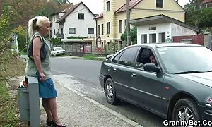 Đam mê sexy trong hậu môn phim bo chong con dau nhat ban với một chàng trai tốt. Một phụ nữ xinh đẹp dịu dàng hút thân cây đẹp và liếm đầu dương vật. Em bé mặc quần lót mặt nó. Người nhiệt tình và nhanh chóng gái tóc vàng và bắn vào trong bát.