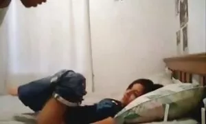 Khiêu dâm video chơi với một dương vật và sau đó, cô gái. Loại trans / bo chong nhat ban vợ.