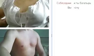 Một chơi vài mở một phòng massage với dịch vụ thân mật, nhưng những khách hàng đầu tiên đánh thức họ dậy rất nhiều thứ mà họ bo chong nang dau nhat ban không thể cưỡng lại và cố gắng để dụ dỗ cô ấy. Loại lưỡng tính, tóc vàng, momma thủ dâm trẻ dầu.