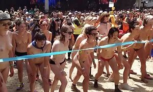 Loại phim khiêu dâm mà lao từ thực tế sex bo chong nang dau nhat ban là của anh trên điểm. Loại, gay.