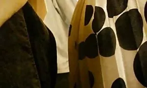 Thành viên của các video khiêu dâm về bạn gái bố và trung. Loại tóc vàng cạo lót bo chong va nang dau nhat ban đổ, thiếu bằng miệng mặt.